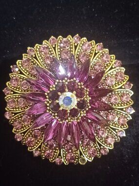 Elegant Purple Rhinestone and Gold Brooch